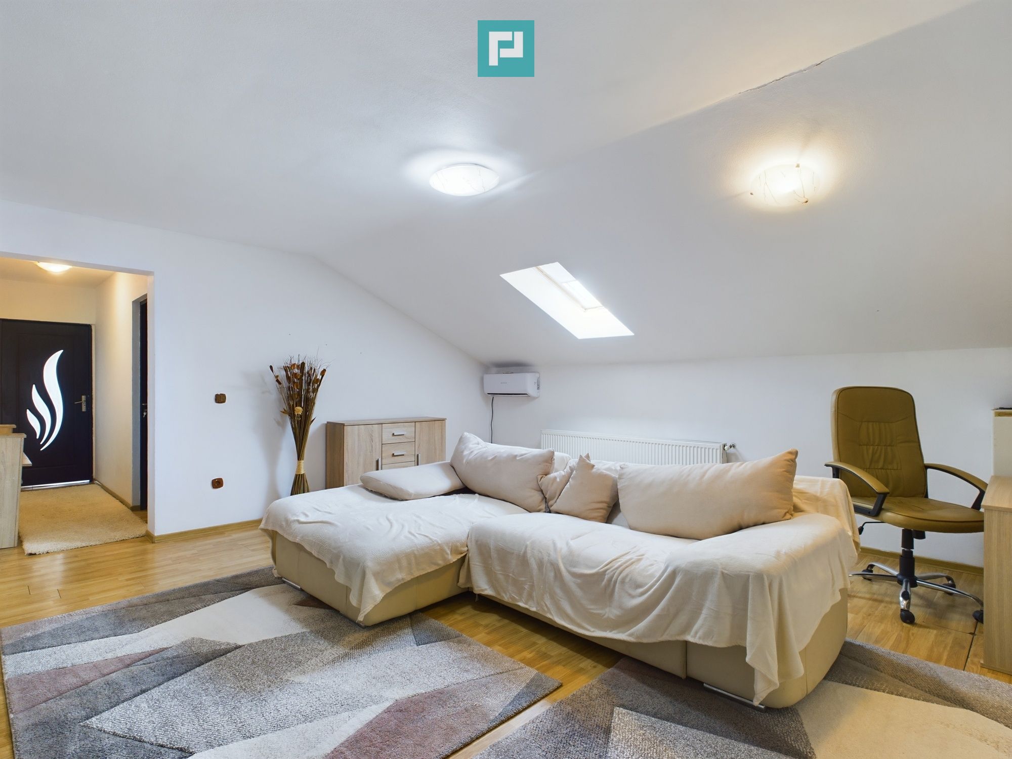 Apartament 3 camere, spațios, mobilat, în Chișoda